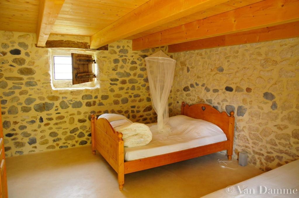 Gites Du Domaine Des Dames Vallon-Pont-dʼArc Dış mekan fotoğraf